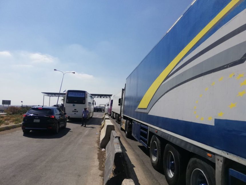 الاردن تعلن السماح لمواطنيها بالعبور الى سوريا برًا دون موافقة امنية مسبقة