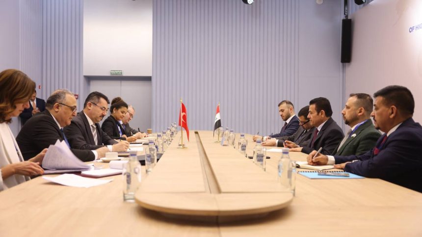 العراق وتركيا يؤكدان على استمرار دعم سوريا بما يحقق استقرارها ووحدة شعبها وأراضيها