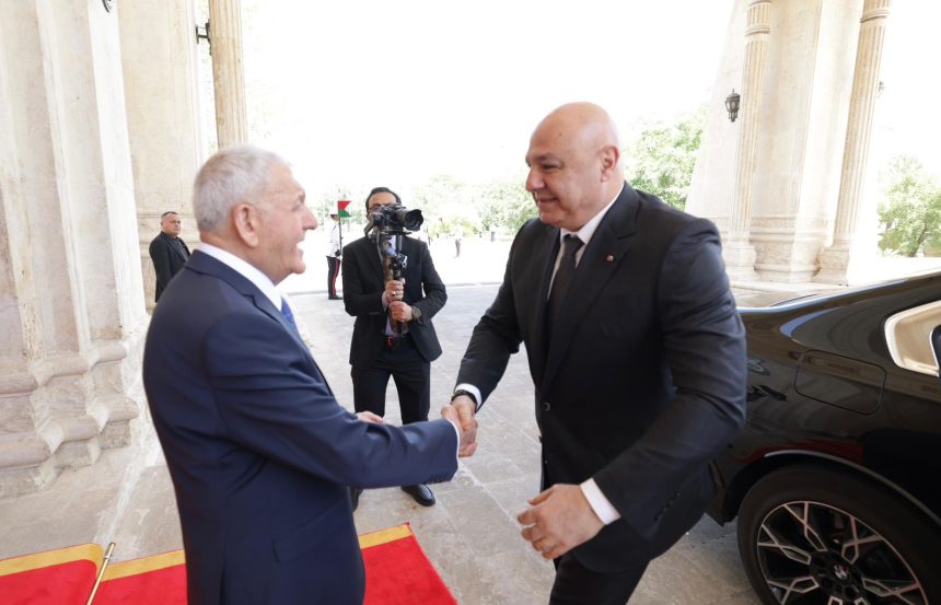 رئيس الجمهورية: العراق يبذل أقصى الجهود بالتنسيق مع الأشقاء والأصدقاء لدعم الشعب اللبناني