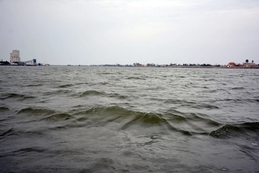 مرصد يكشف ارتفاعاً بملوحة مياه شط العرب ويحذر من عودة حالات التسمم