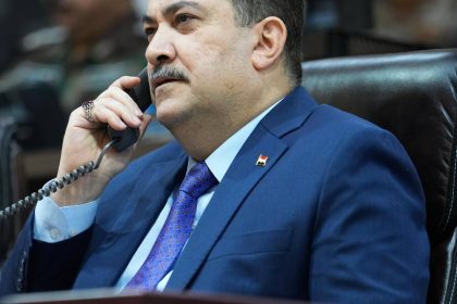 السوداني يهاتف قائد عمليات البصرة لمتابعة تأمين الأجواء اثناء مباراة العراق وكوريا الجنوبية