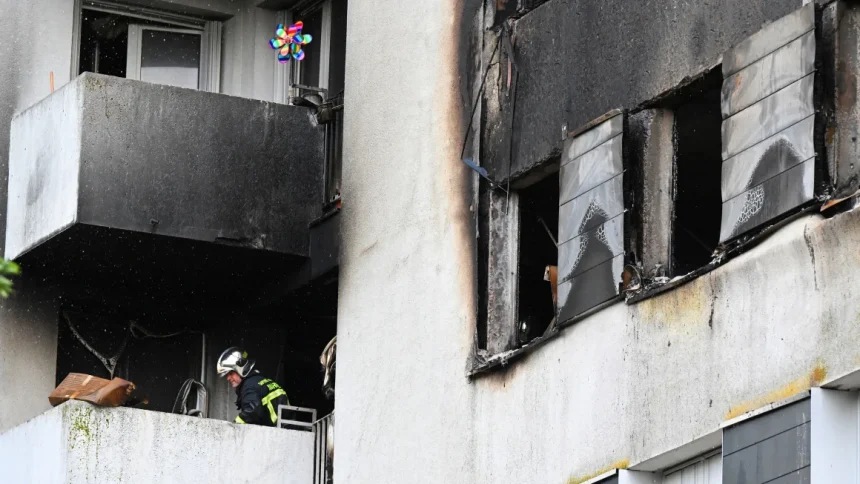 فرنسا.. مصرع  اشخاص4 واصابة 26 أخرين جراء حريق في مبنى سكني بمنطقة شامبين