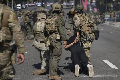بأمر ترامب.. نشر ألفي عنصر من الحرس الوطني لمواجهة احتجاجات لوس أنجلوس