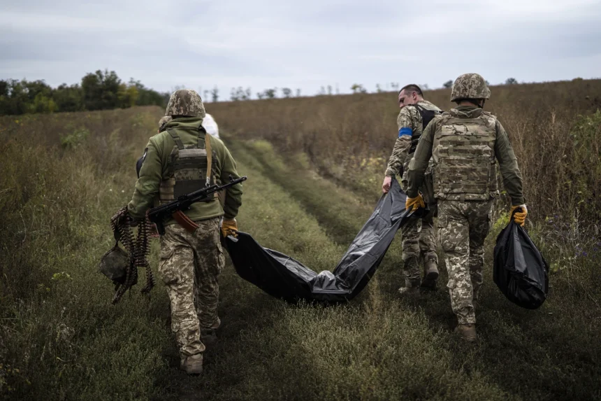 كدفعة أولى.. روسيا تنقل جثامين 1212 جنديا أوكرانيا لموقع التبادل