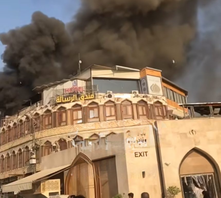 اندلاع حريق داخل احد المولات في شارع المراد بمدينة الكاظمية