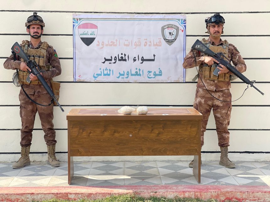 العراق يحبط محاولة لتهريب 4 آلاف حبة "كبتاگون" قادمة عبر مجرى نهر الفرات من سوريا