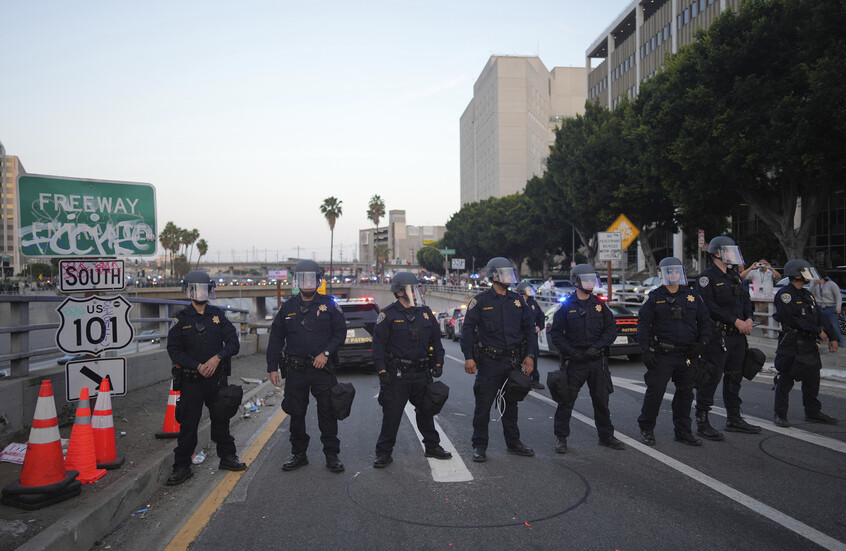 صدامات مع الشرطة.. احتجاجات لوس أنجلوس تمتد إلى نيويورك