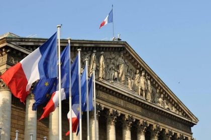 الخارجية الفرنسية: لا يوجد سبب لإجراء تغيير في طاقمنا الدبلوماسي بالشرق الأوسط
