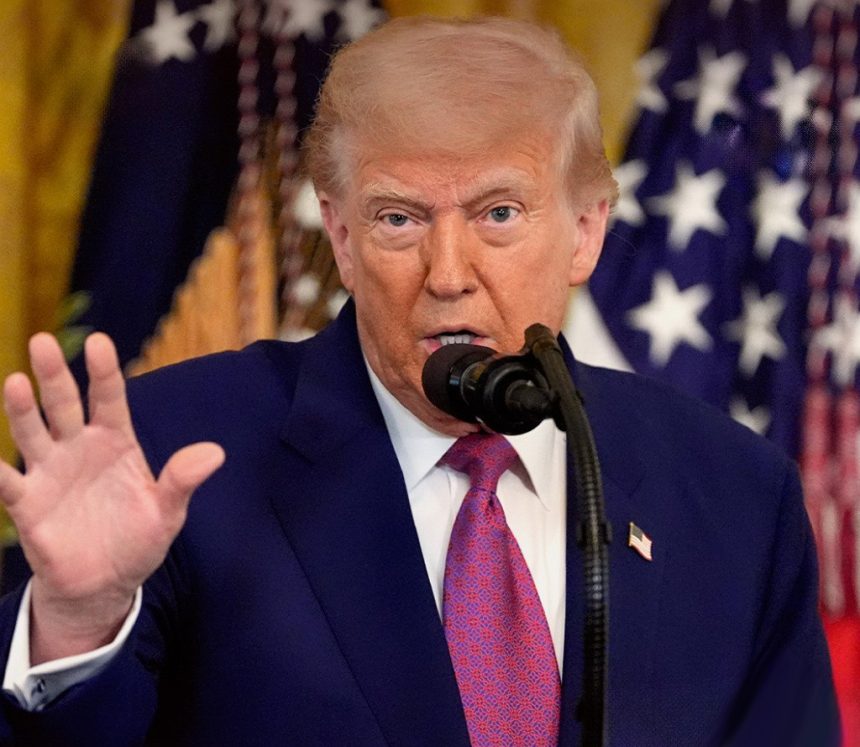 ترامب: لا أقول إن هجومًا إسرائيليًا على ايران وشيك لكنه قوي ومحتمل