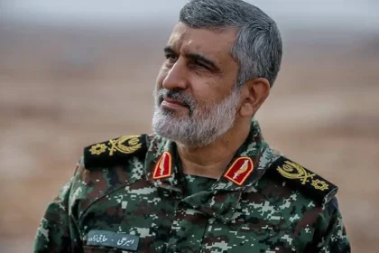 إعلام إيراني: مقتل حاجي زاده قائد القوة الجوفضائية للحرس الثوري