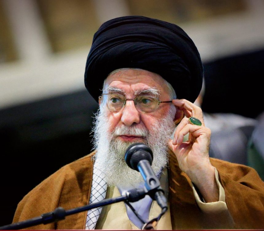 المرشد الإيراني: فليطمئن الشعب أن الكيان لن يفلت من العقاب ولن يكون هناك أي تقصير في عقابه