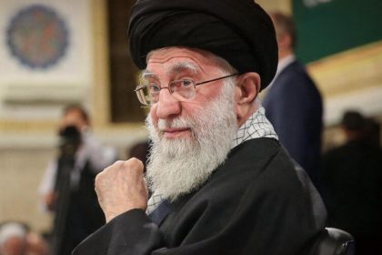 الخامنئي: إسرائيل لن تخرج بسلام من هجماتها علينا وستندم على فعلتها