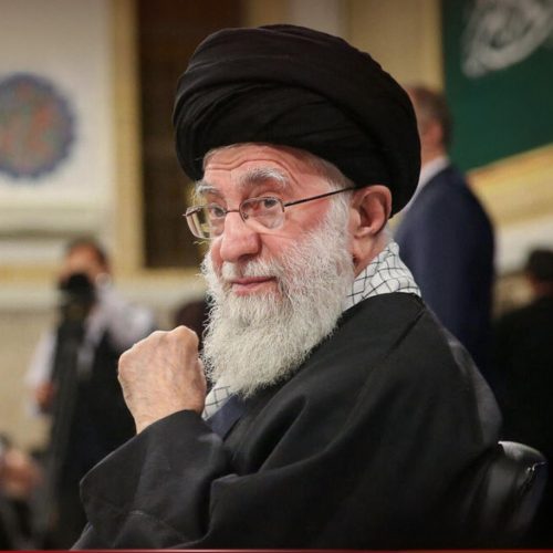 الخامنئي: إسرائيل لن تخرج بسلام من هجماتها علينا وستندم على فعلتها