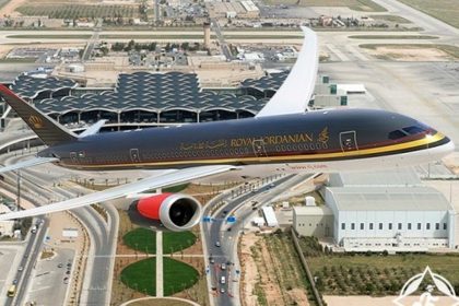 الأردن يعلن إعادة فتح مجاله الجوي