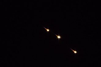 وكالة مهر: الصواريخ الإيرانية استهدفت مطار "بن غوريون" في اسرائيل