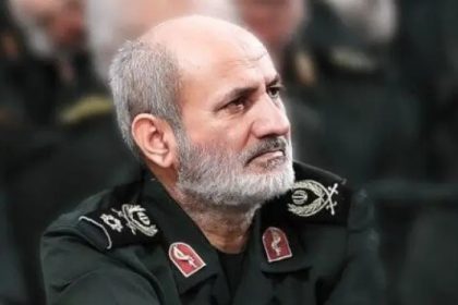 استشهاد رئيس جهاز استخبارات الحرس الثوري الايراني واثنين من زملائه في غارة اسرائيلية
