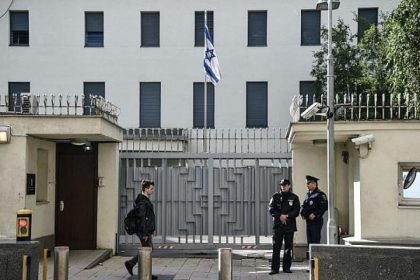 الخارجية الإسرائيلية تقرر إغلاق عدد من ممثلياتها وسفاراتها في العالم تحسبًا من تعرضها لهجمات