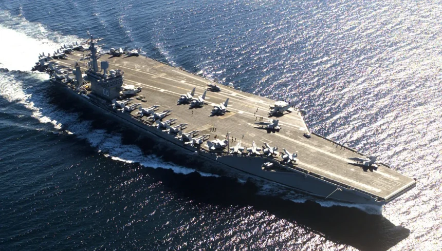 "رويترز": حاملة طائرات أميركية تحركت من بحر الصين الجنوبي باتجاه الشرق الأوسط