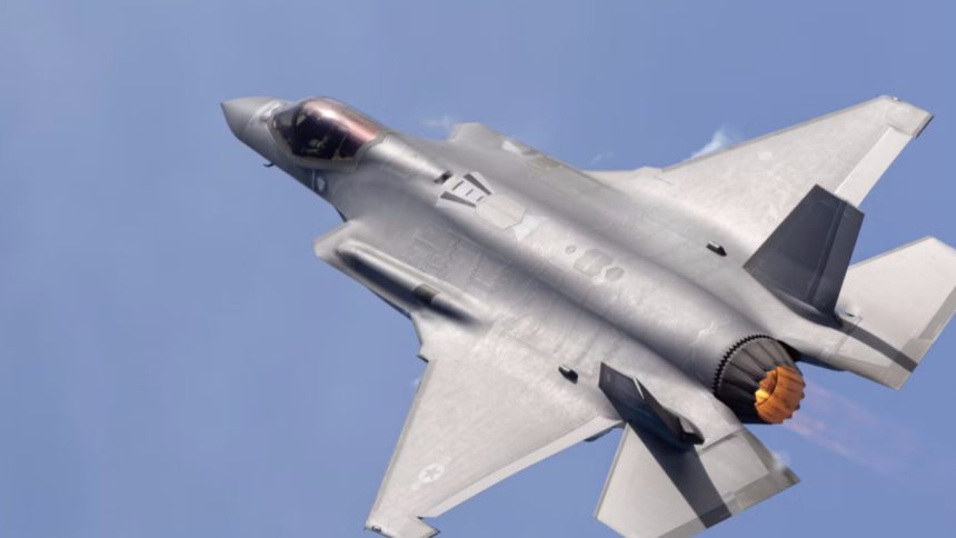 وكالة تسنيم: اسقاط مقاتلة نوع "إف 35" في مدينة تبريز شمال غربي إيران