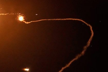 التلفزيون الإيراني: إطلاق دفعة جديدة من الصواريخ على الأراضي المحتلة