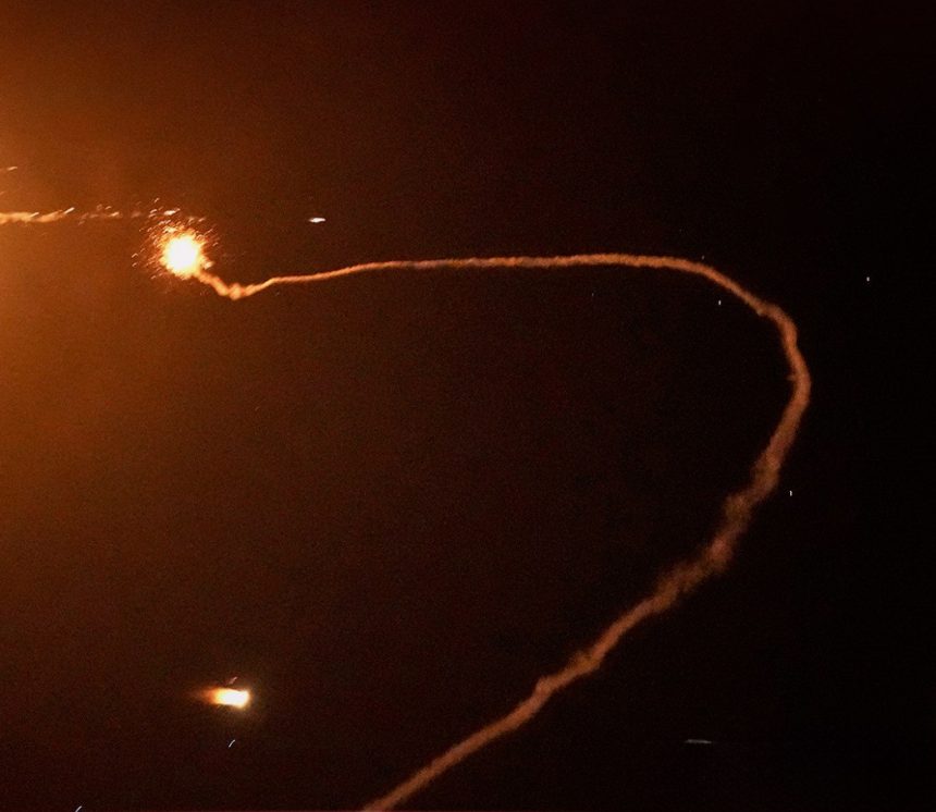 التلفزيون الإيراني: إطلاق دفعة جديدة من الصواريخ على الأراضي المحتلة