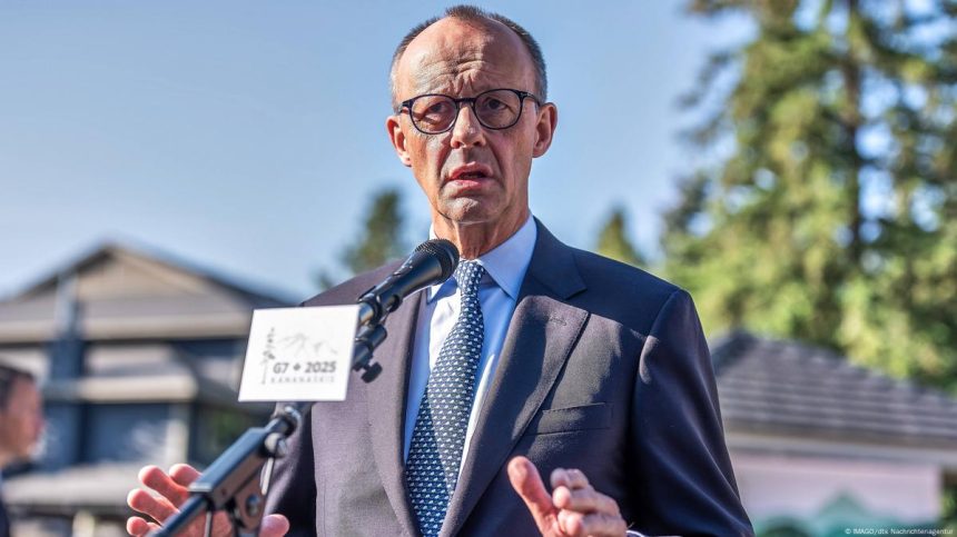 المستشار الألماني: إسرائيل لا تستطيع تدمير البرنامج النووي الإيراني بمفردها