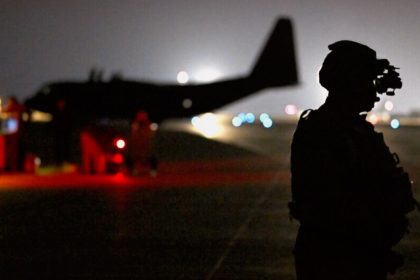 مسؤولون أمريكيون: رفع حالة التأهب للقوات الأمريكية المنتشرة في المنطقة