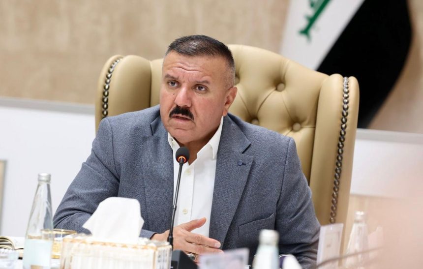 وزير الداخلية: رفع القدرة التدريبية لدى الضباط والمنتسبين يسهم في حفظ الأمن والاستقرار