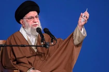 المرشد الإيراني يرد على ترامب: إيران لن تستسلم