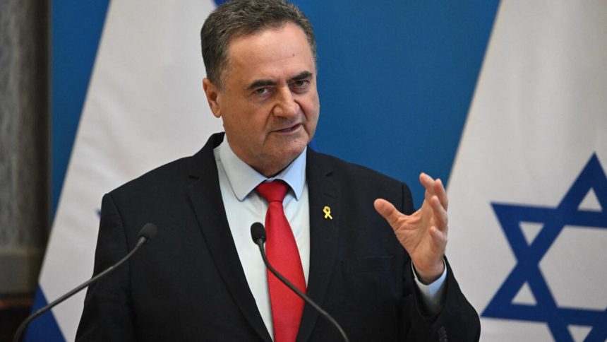 وزير الدفاع الإسرائيلي: وجهنا الجيش لتصعيد الهجمات على أهداف إستراتيجية في إيران