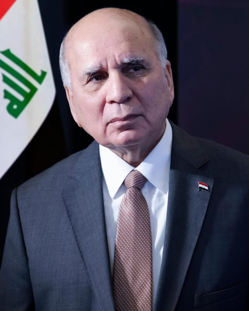 وزير الخارجية يصل إلى إسطنبول للمشاركة باجتماعي التعاون الإسلامي ووزراء الخارجية العرب بدعوة عراقية