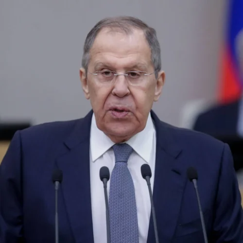 لافروف: السماح للدول بتفسير حق الدفاع عن النفس وفقا لأهوائها سيؤدي إلى فوضى عالمية