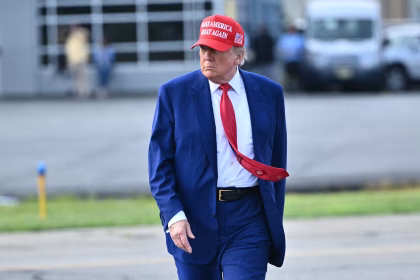 ترامب: لنجعل ايران عظيمة مجددًا