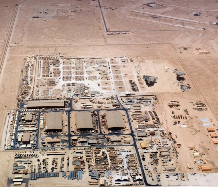 الإعلام الإيراني: 3 صواريخ سقطت بشكل مباشر على قاعدة "العديد" الأمريكية في قطر