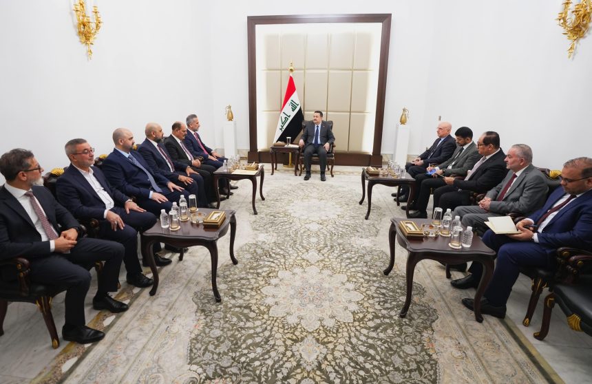 السوداني يؤكد أهمية الدور الرقابي في الاتصالات ومتابعة نوعية الخدمة التي تصل إلى المواطن