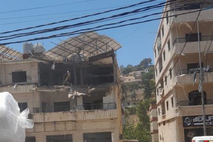 الصحة اللبنانية: شهيدة و11 جريحا بغارة إسرائيلية على شقة سكنية في النبطية جنوبي لبنان