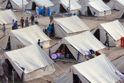 الهجرة توجه بمنع الترويج الانتخابي داخل مخيمات النازحين