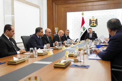 السوداني يوجه بتشكيل لجنة لوضع مسودة الاتفاق على الضمانات السيادية الخاصة ببناء المدارس