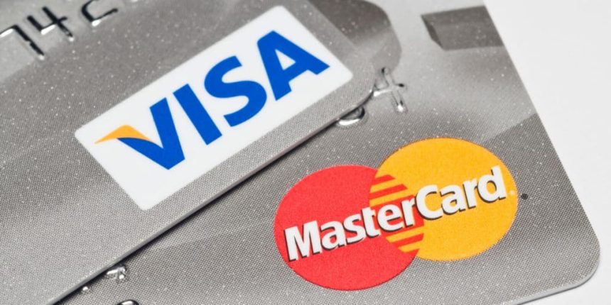 البنك المركزي: لا توجد أي خطط لإلغاء بطاقات " VisaوMastercard" أو حظر التعامل بالدولار خارج العراق