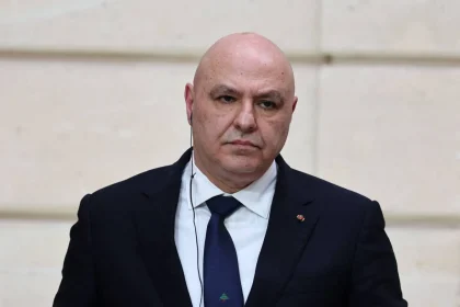 الرئيس اللبناني: نحذر من أعداء الداخل الذين يلعبون على الوتر الطائفي