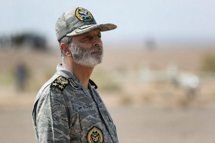 رئيس هيئة الأركان العامة للقوات المسلحة الإيرانية اللواء عبد الرحيم موسوي