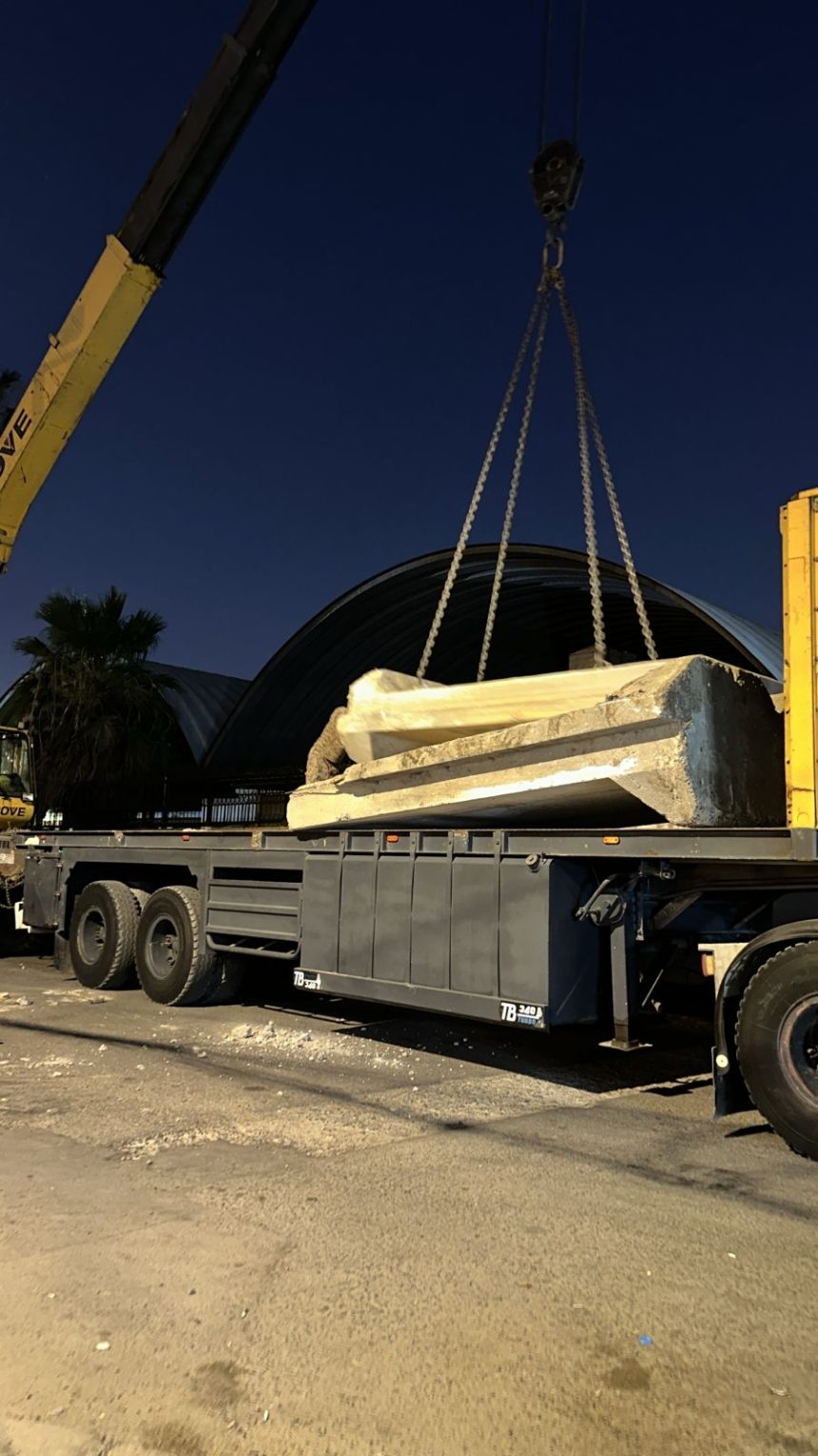 عمليات بغداد ترفع الكتل الكونكريتية بمنطقة الصالحية وسط العاصمة.. صور