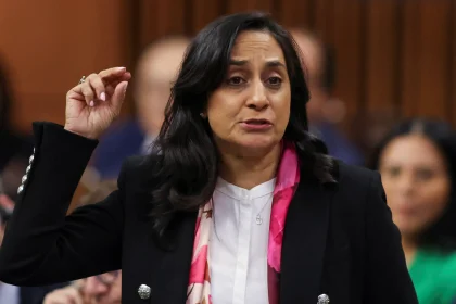 وزير خارجيتها: كندا لن تصبح ولاية أمريكية أبدا