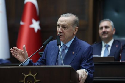 أردوغان: تسليم مجموعة من حزب العمال سلاحها خطوة مهمة نحو جعل تركيا خالية من الإرهاب