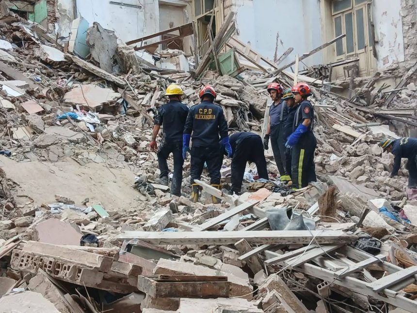 مصر.. انهيار عقار مأهول بالسكان وسقوط ضحايا