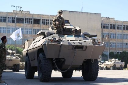 الجيش الإسرائيلي يعلن مهاجمة عدة دبابات في قرية سميع بمحافظة السويداء