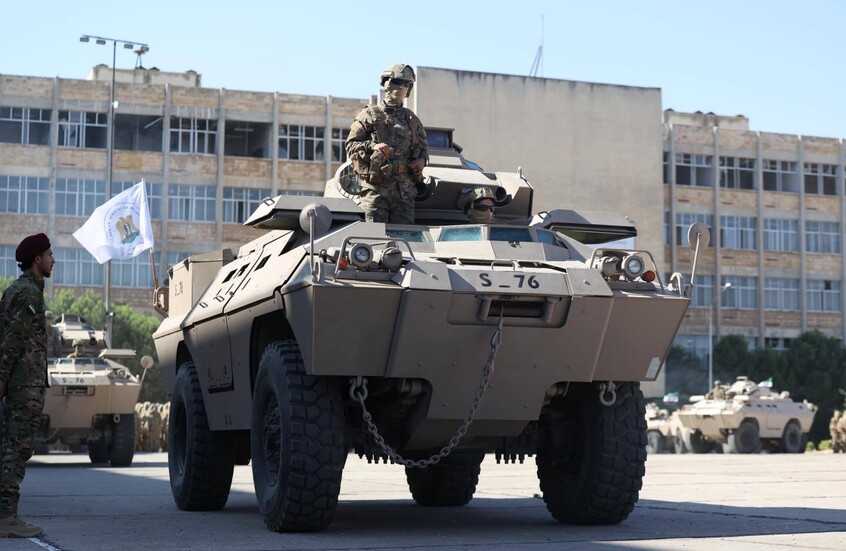 الجيش الإسرائيلي يعلن مهاجمة عدة دبابات في قرية سميع بمحافظة السويداء