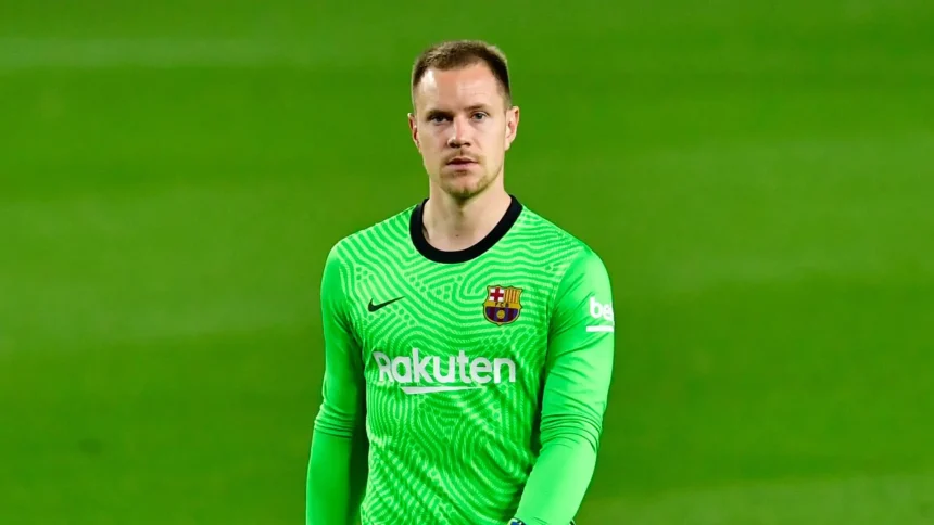 مستقبل تير شتيجن معلق.. وجالطة سراي يغريه بعرض مالي كبير