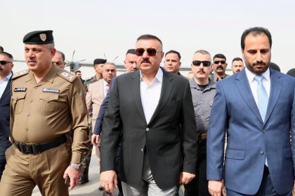 ‏وزير الداخلية يصل إلى محافظة البصرة‬