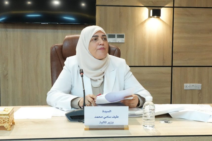 وزيرة المالية: تقلبات أسعار النفط والخلافات مع كردستان وراء تأخير إرسال جداول الموازنة
